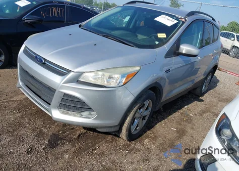 2014 Ford Escape Se z USA, uszkodzony, nr VIN 1FMCU9G97EUB49236